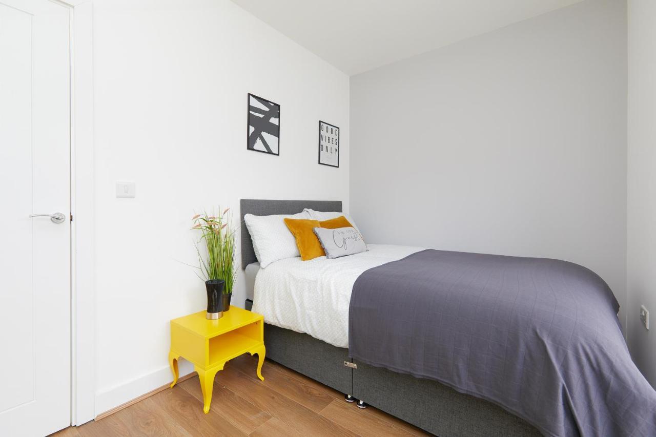 City Centre - Train Station Roof Terrace House 3 Bed