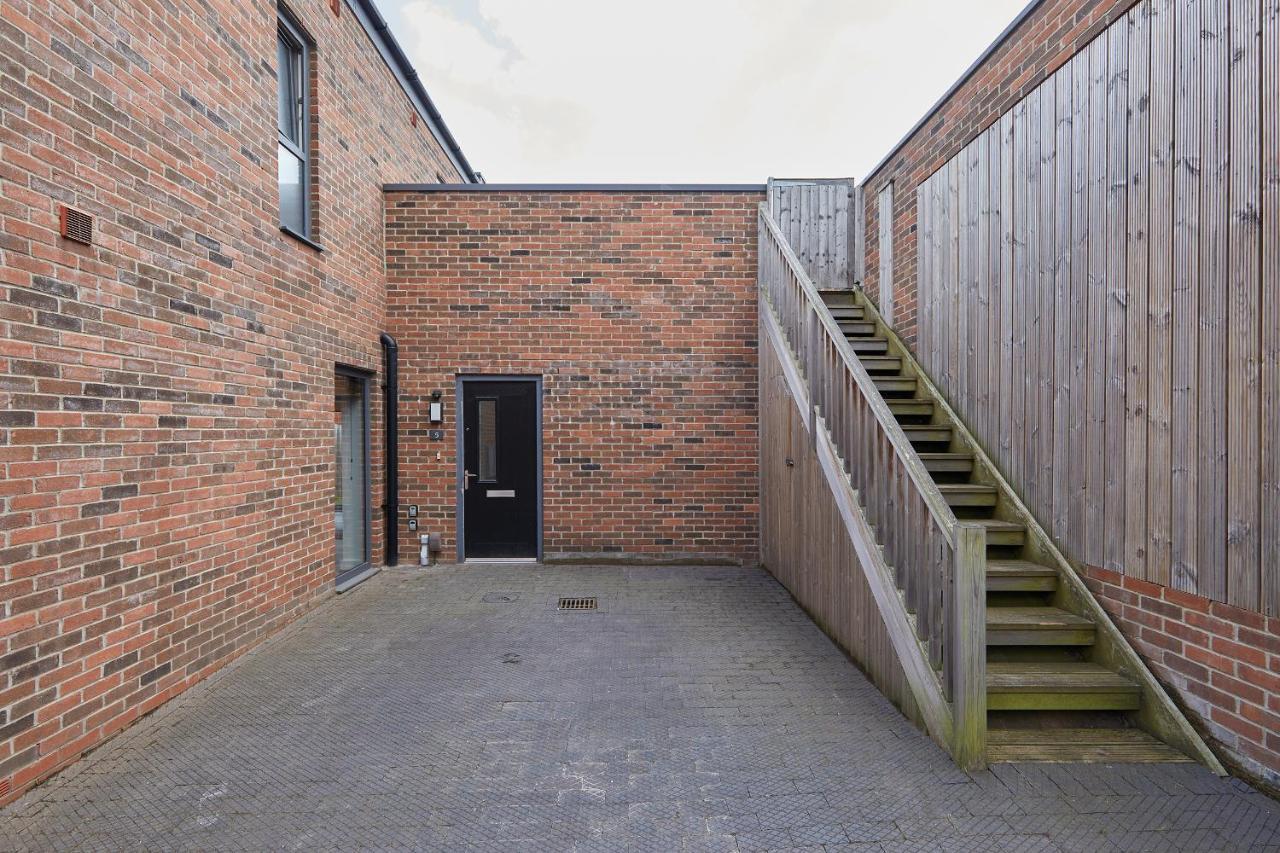City Centre - Train Station Roof Terrace House 3 Bed Holiday home *